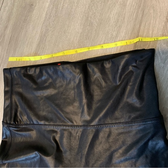 Black Women's Spanx High-Waisted Pants - Picture 6 of 6